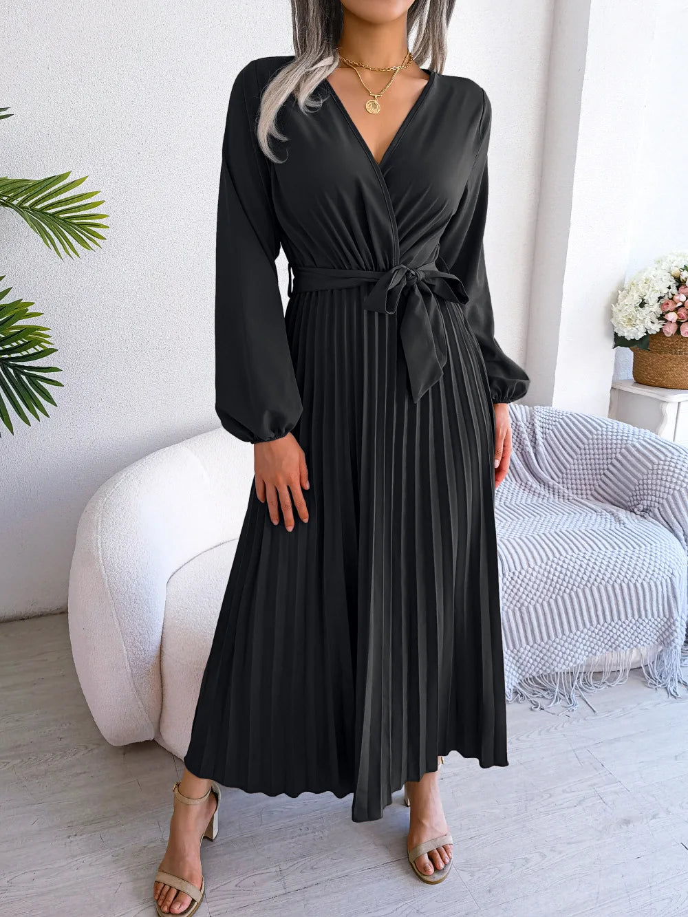 Elegant Women’s Pleated Maxi Dress – V-Neck, Long Sleeves, Special Edition