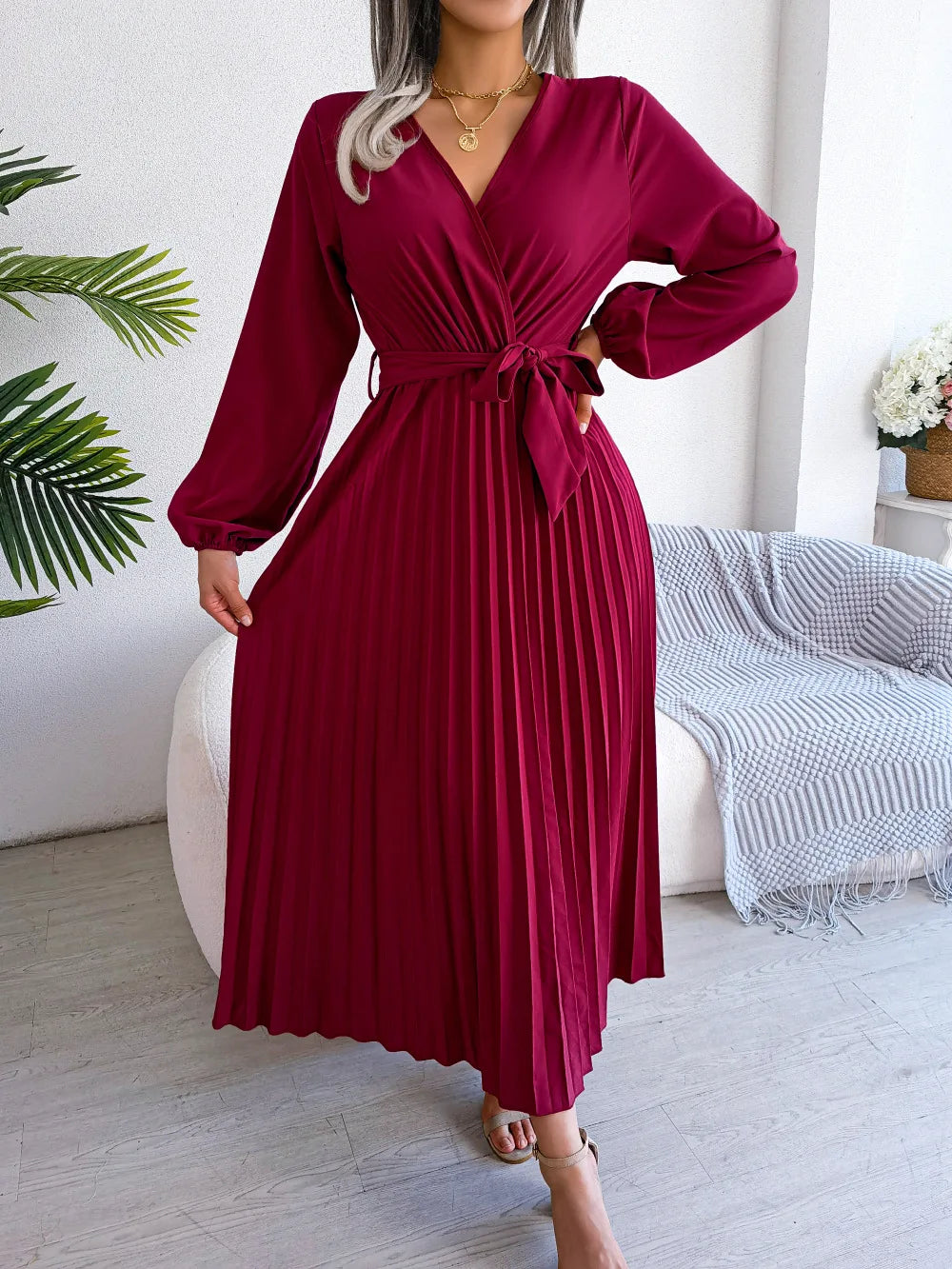 Elegant Women’s Pleated Maxi Dress – V-Neck, Long Sleeves, Special Edition